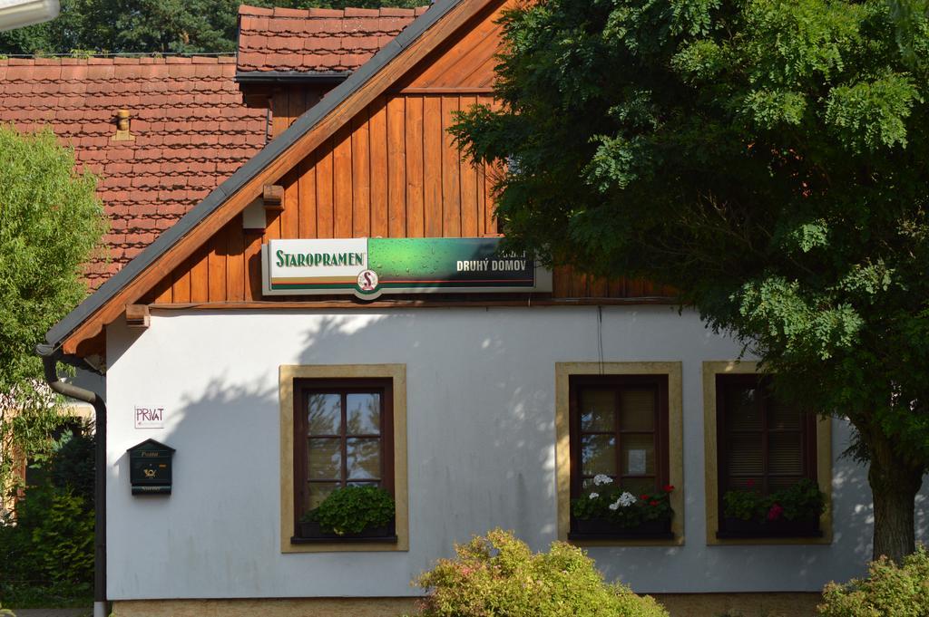 Pension Druhy Domov Nový Bor Esterno foto