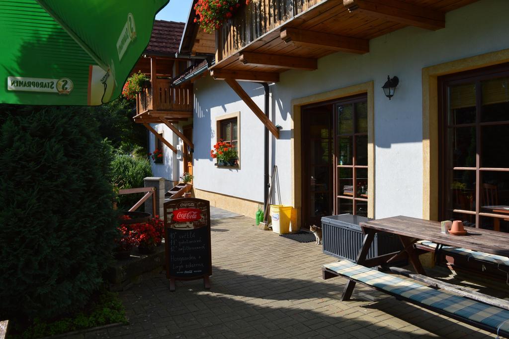 Pension Druhy Domov Nový Bor Esterno foto